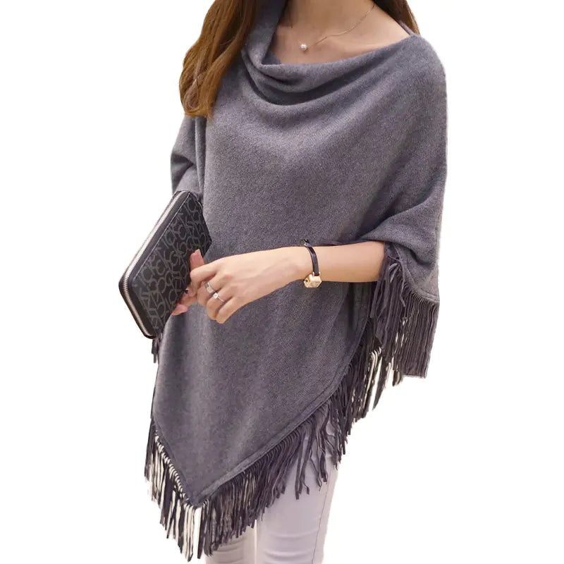 Poncho Uni Franges - Confort Minimaliste et Chaleur Douce